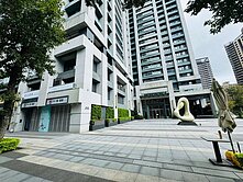紋靖強推⭐️長虹天際⭐️1+2樓邊間大空間金店面