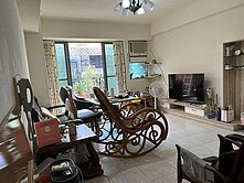 正東區~日光佳園~超大露台舒適美4房+平車