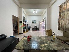 專任❤️稀有臨路店住釋出大面寬 可改套收租公司行號