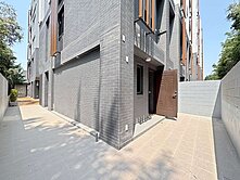 比建商還便宜~全新邊間三車電梯別墅‼️