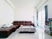 昇旺白築/屋齡新，四層雙車庫/朝南向陽，全屋採光
