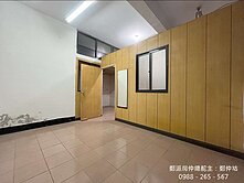 捷運菜寮１Ｆ稀寶★方正近北市．後方有門．挑高３米１