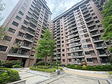 新晶華小資2房車