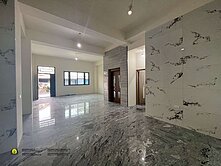 電梯別墅間間套房地坪近40全新未住面寬六米七可雙車