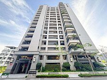 苓雅｜集泰雅馥｜高樓景觀美裝潢雙衛開窗四房雙平車