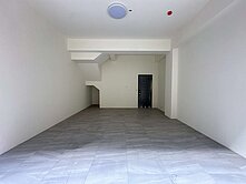 烏日臨路透天店面/全新完工/多戶可選