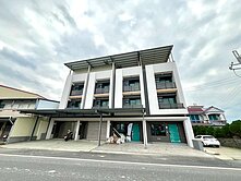 宜市三車位大面寬店住