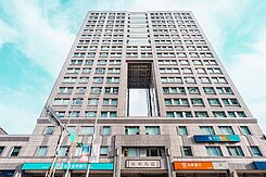 🍎黃金地段🍎忠孝永春捷運挑高店面★住商游佳諭