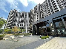 世紀城三房車.楊明國小旁.近楊梅交流道