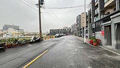仁武八卦寮臨路超優質車墅透天(不淹水)