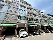 高雄火車站後驛中都精華地段非常有市店面