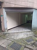 二二八公園三角窗/邊間一樓/方便停車/天然瓦斯