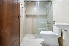 阿龍帶您買好房「登峰大廈」