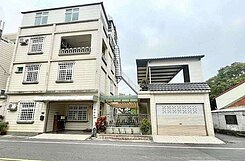 燕巢區大面寬獨棟車庫別墅