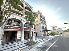 ⭐R21捷運&楠梓火車站旁*臨路全新電梯店住*