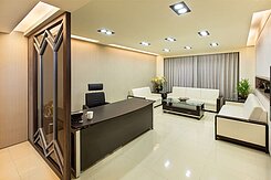 南勢重劃區雙面臨路超大地坪電梯辦公店墅