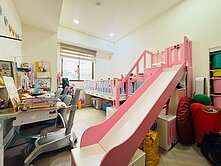 中悅凱撒春天 面公園綠意景觀美屋