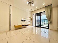 登陽仰峰.室內25坪.三房.連號雙平車