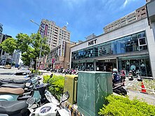 瑞豐商圈巨蛋站明星學區2房捷運宅車位