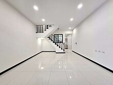 【屏東市廣東商圈】10米路面寬整新騎樓透店Ⅱ