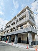 決心要賣比大樓便宜~太平中興商圈全新大面寬雙車別墅