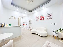 高雄巨蛋旁/崇德商圈/正1+2樓黃金賺錢臨路店住