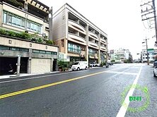 安南瀛海大地坪傳統店面透天