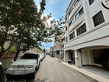 豐原市中心｜近廟東｜輕屋齡車庫透天