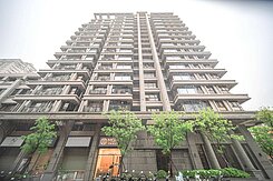 高醫&amp;愛河之心#四年屋#稀有雙衛開窗2+1房平車