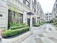 沙鹿雲品莊園社區雙車位別墅