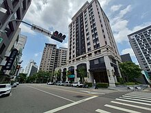 逢甲西華苑次頂無限視野3房+平車