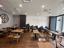 宜誠鼎峰雙面臨路三角窗店面
