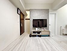 新高國小漂亮陞霖執美｜稀有朝北有玄關精裝大兩房平車