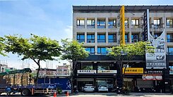 高鐵R15生態園區 左營國中 大地坪電梯黃金店面