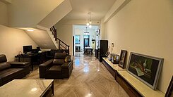 梧棲童綜合旁捷運藍線大地坪邊間臨路別墅