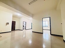 大鵬新城次頂樓三房+平車超美景觀戶