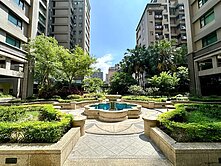 💙長榮路電梯大樓🧡中庭花園三房+平面大車位