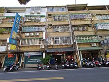 國凱街黃昏市場旁店面