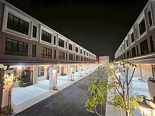 溪州｜上立家喜｜全新未住前院停車美墅-買房好嶸易