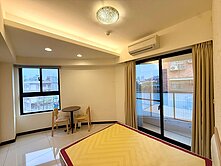 V82公園靜巷電梯2房住商小葳0911493113