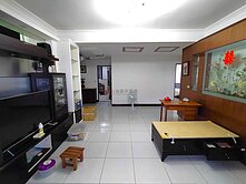 三多國中邊間亮麗公寓