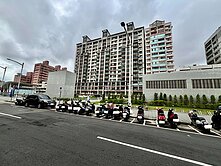 【科工館】《道明中學》面綠園道、陽台進出、四房平車