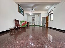 南勢商圈郵局旁8米活巷黃金邊間美店住