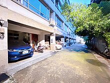 有天有地的四房平車‼️楠梓新楠家樂福社區型幸福車墅
