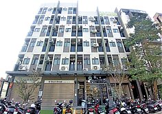 逢甲夜市12期輕齡電梯雙店套