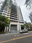 近新埔捷運站 | 三輝歌劇苑 | 三房車