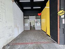 專任正國光路上可店住熱鬧金店面