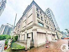 龍潭市區🅰️邊間店面🅰️電梯別墅