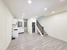 遠百林森｜翻新四房透天附車庫《大樓價格買透天厝》