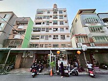 潭子勝利商圈｜好屋況｜二房超棒機能美廈